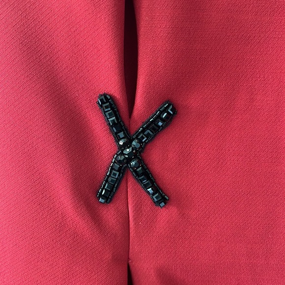 Simple red FENDI dress - Picture 4 of 8